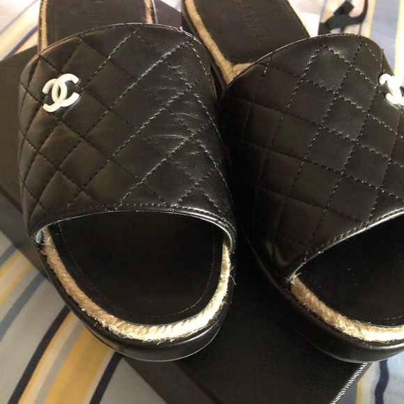 CHANEL 💯 AUTHENTIC - Picture 5 of 6